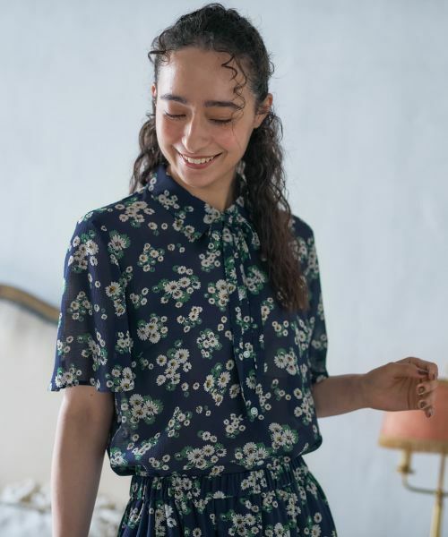 CARA O CRUZ / キャラ・オ・クルス シャツ・ブラウス | フラワー柄ボウタイブラウス【CoC by CARA O CRUZ】 | 詳細11