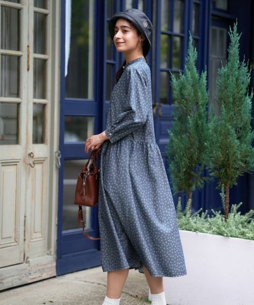 CARA O CRUZ / キャラ・オ・クルス ドレス | 小花柄インディゴデニムのワンピース | 詳細4