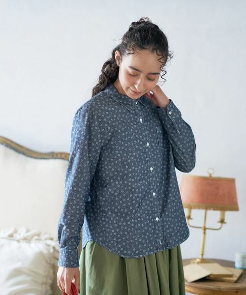 CARA O CRUZ / キャラ・オ・クルス シャツ・ブラウス | 小花柄インディゴデニムシャツ | 詳細5
