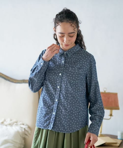 CARA O CRUZ / キャラ・オ・クルス シャツ・ブラウス | 小花柄インディゴデニムシャツ | 詳細7