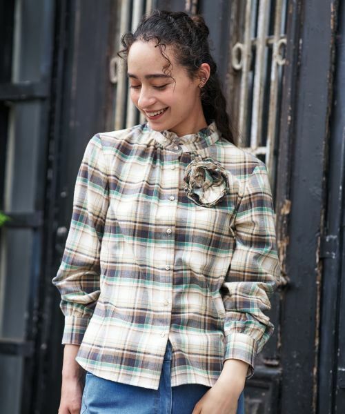 CARA O CRUZ/キャラ・オ・クルス コサージュ付チェックシャツ【SOMELOS】【35th】 キャメル 11(L) CARA O CRUZ/キャラ・オ・クルス コサージュ付チェックシャツ【SOMELOS】【35th】 キャメル 11(L)