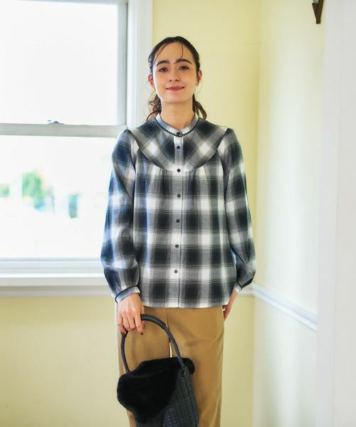 CARA O CRUZ / キャラ・オ・クルス シャツ・ブラウス | チェックバンドカラーブラウス | 詳細2