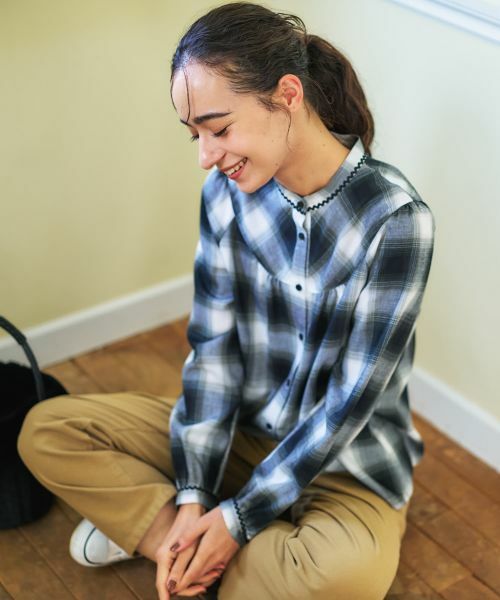 CARA O CRUZ / キャラ・オ・クルス シャツ・ブラウス | チェックバンドカラーブラウス | 詳細3