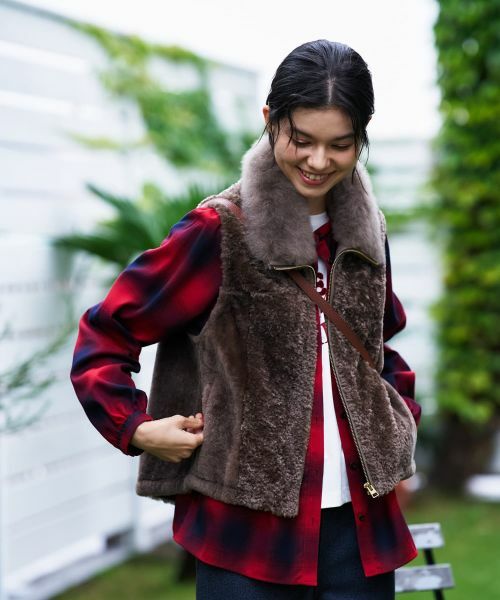 CARA O CRUZ / キャラ・オ・クルス テーラードジャケット | シープファーベスト【LISA CONTE】 | 詳細2