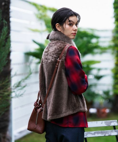 CARA O CRUZ / キャラ・オ・クルス テーラードジャケット | シープファーベスト【LISA CONTE】 | 詳細8