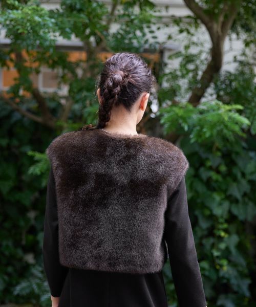 CARA O CRUZ / キャラ・オ・クルス テーラードジャケット | フェイクファーベスト | 詳細4