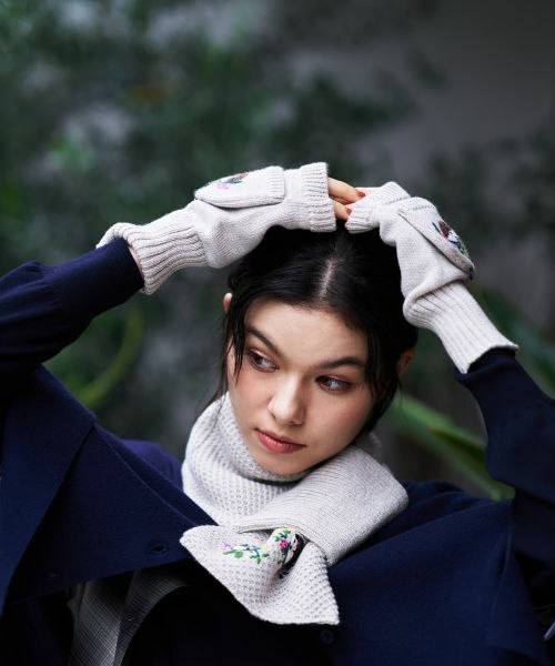 CARA O CRUZ / キャラ・オ・クルス マフラー・ショール・スヌード・ストール | 刺繍マフラー | 詳細1