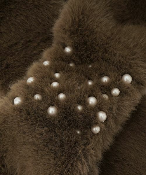 CARA O CRUZ / キャラ・オ・クルス マフラー・ショール・スヌード・ストール | ビジュー付き フェイクファーストール | 詳細13