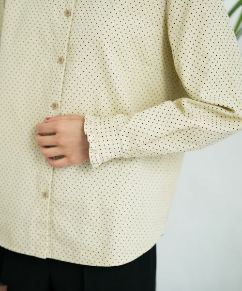 CARA O CRUZ / キャラ・オ・クルス シャツ・ブラウス | フリルカラードットブラウス【CoC by CARA O CRUZ】 | 詳細24