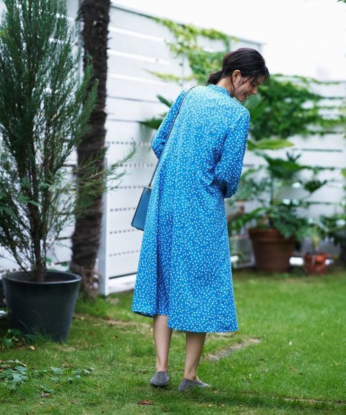 CARA O CRUZ / キャラ・オ・クルス ドレス | あらえる 花柄スタンドカラーワンピース【CoC by CARA O CRUZ】 | 詳細25