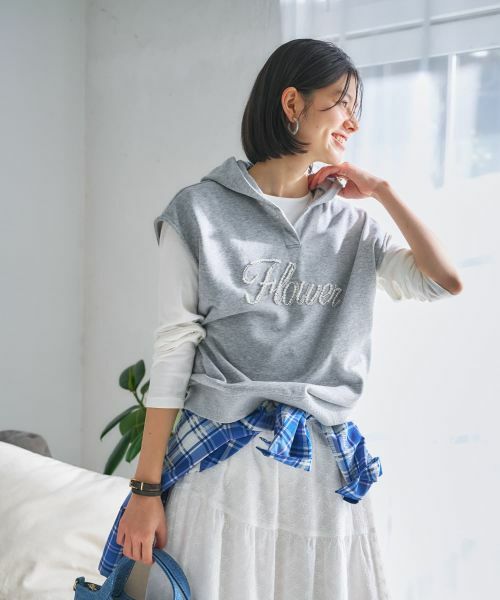 CARA O CRUZ / キャラ・オ・クルス テーラードジャケット | ロゴ刺繍フード付きベスト | 詳細2