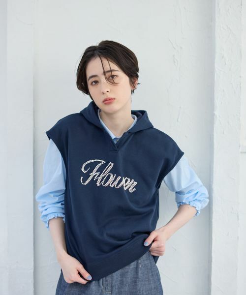 CARA O CRUZ / キャラ・オ・クルス テーラードジャケット | ロゴ刺繍フード付きベスト | 詳細1