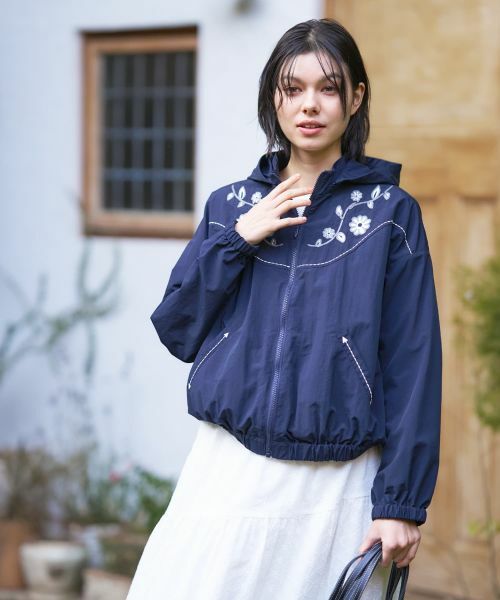 CARA O CRUZ / キャラ・オ・クルス その他アウター | 花刺繍ショート丈ブルゾン | 詳細1
