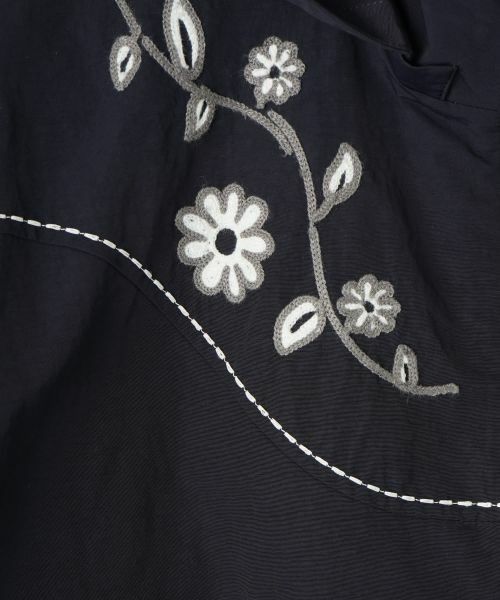 CARA O CRUZ / キャラ・オ・クルス その他アウター | 花刺繍ショート丈ブルゾン | 詳細18
