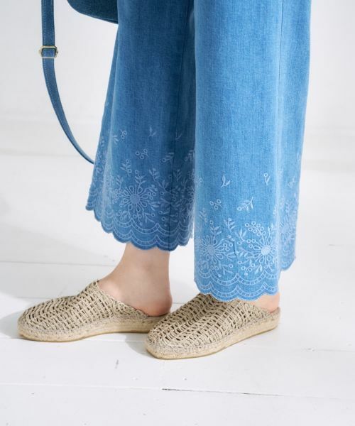 CARA O CRUZ / キャラ・オ・クルス デニムパンツ | 裾スカラップクロップドデニム | 詳細11