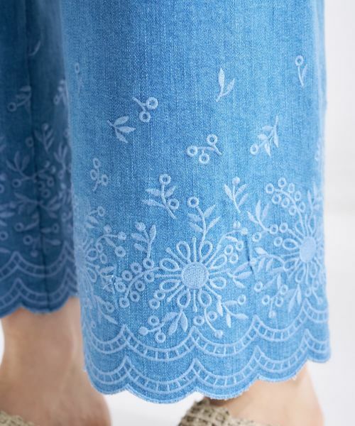 CARA O CRUZ / キャラ・オ・クルス デニムパンツ | 裾スカラップクロップドデニム | 詳細12