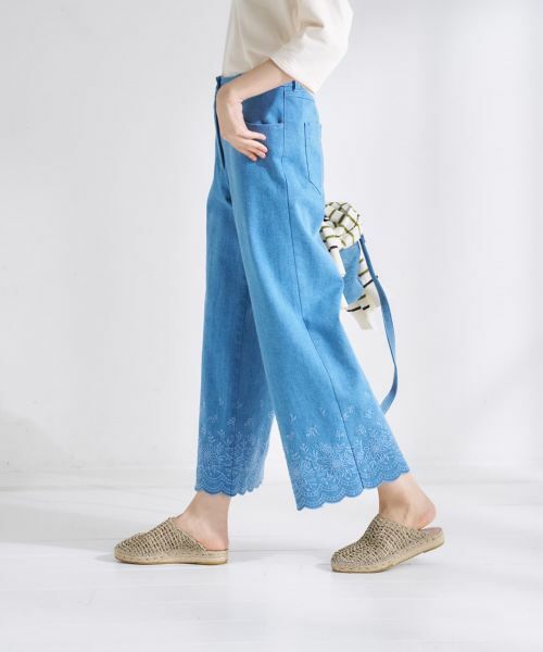 CARA O CRUZ / キャラ・オ・クルス デニムパンツ | 裾スカラップクロップドデニム | 詳細2