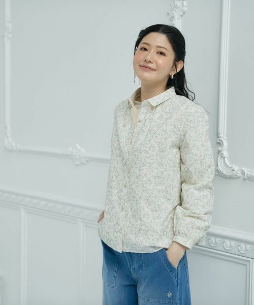 CARA O CRUZ / キャラ・オ・クルス シャツ・ブラウス | 洗える小花柄ギャザーネックシャツ【産地ナブル】 | 詳細2