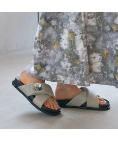 carino / カリーノ サンダル | ビジューフットベッドサンダル