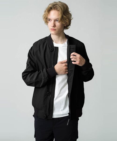 スタイリング 全身もしくは全身に近い画像