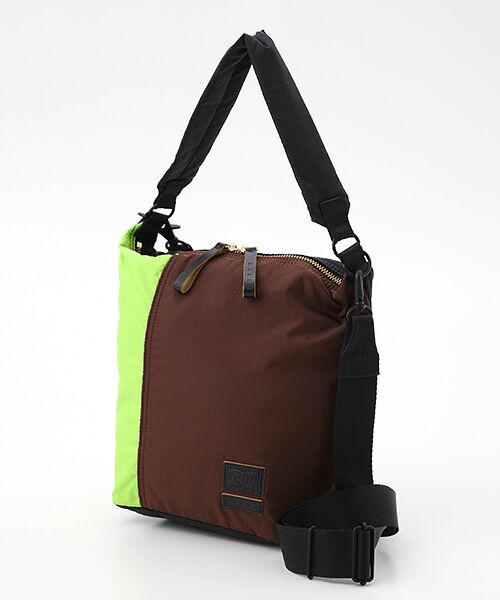 「MARNI×PORTER（マルニ×ポーター）」のコラボレーションバッグ