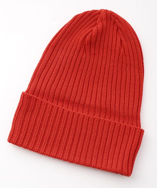 様々なメゾンの生地を手がけてきた山形のニットブランド〈バトナー〉のニット帽とショートマフラー