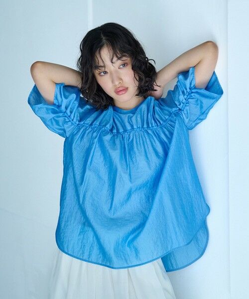 CAST: / キャスト コロン シャツ・ブラウス | 【1枚で着映える】ギャザーブラウス(水色)