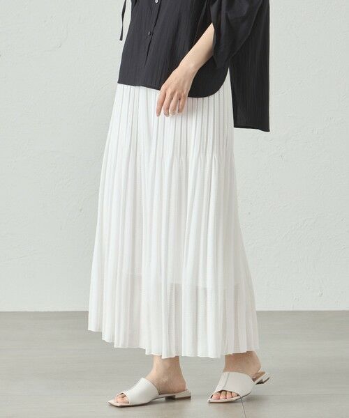 CAST: / キャスト コロン ロング・マキシ丈スカート | 【着回し抜群/セットアップ対応】メッシュカラミプリーツスカート(ホワイト)