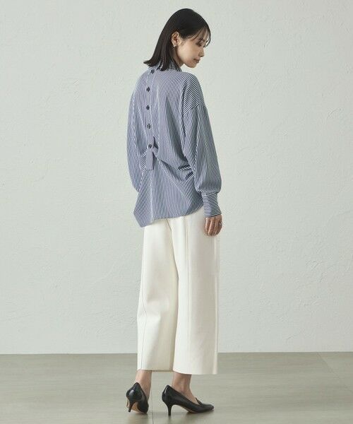 CAST: / キャスト コロン シャツ・ブラウス | 【着用しわ軽減/吸水速乾】ストライプバックボタンブラウス | 詳細3