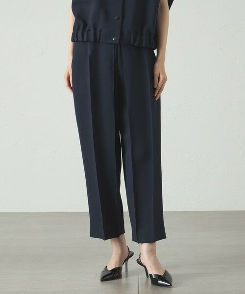 CAST: / キャスト コロン パンツ | 【UV効果/着用シワ軽減/セットアップ対応】フォルムタックデザインパンツ(ネイビー)