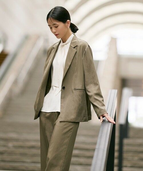 CAST: / キャスト コロン シャツ・ブラウス | 【着回し抜群】アシンメトリーボウタイブラウス | 詳細1