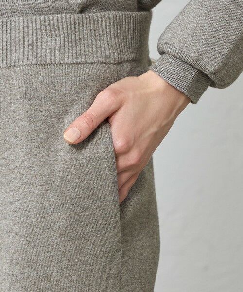 CAST: / キャスト コロン パンツ | 【セットアップ対応】ニットタックパンツ | 詳細9