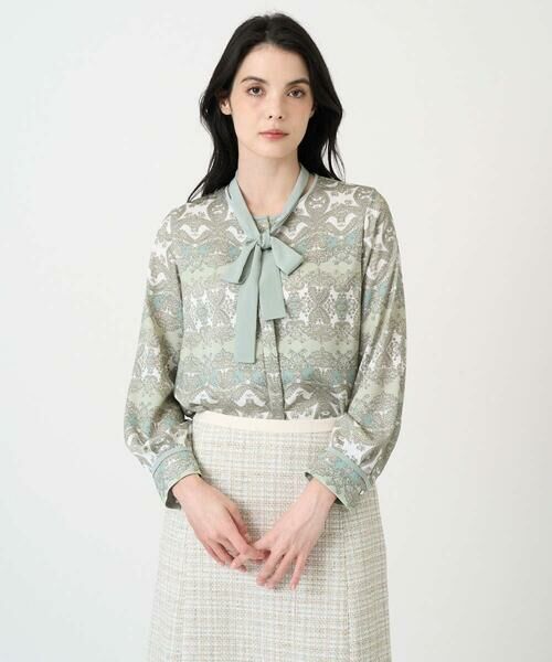 CHRISTIAN AUJARD / クリスチャン・オジャール シャツ・ブラウス | レーシーオーナメントプリントブラウス（グリーン系）