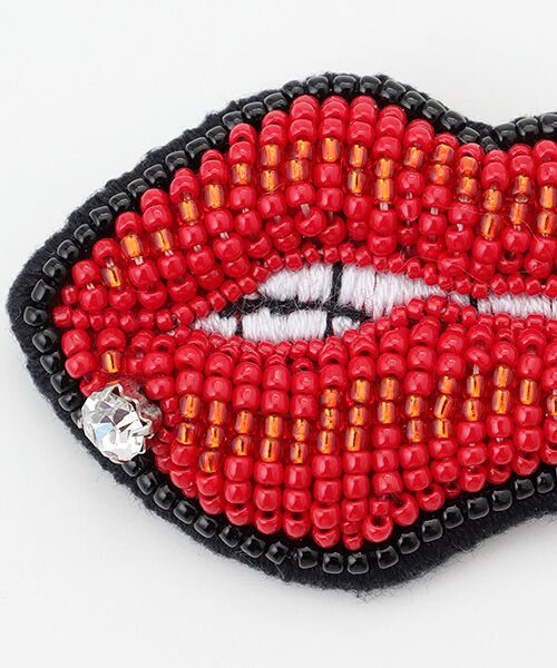 CHRISTIAN BERNARD PARIS / クリスチャン ベルナール パリ ブローチ・コサージュ | 刺繍ブローチ(ビジュー付リップ) | 詳細2