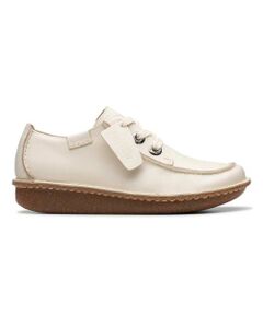 Clarks / クラークス フラットシューズ | クラークス 014D Funny Dream クリーム カジュアルシューズ