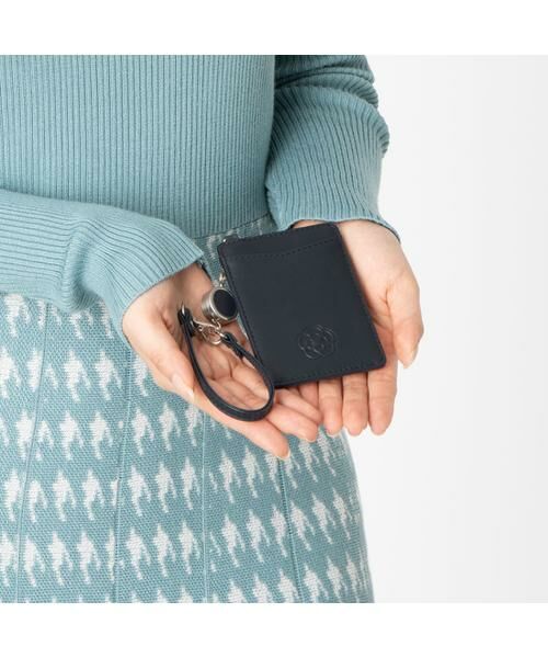 CLATHAS / クレイサス カードケース・名刺入れ・定期入れ | クレイサス CLATHAS ワッフル リール付きパスケース | 詳細22