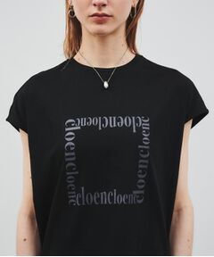 cloencグラフィックTシャツ