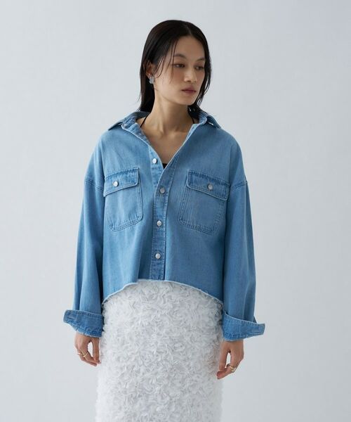 cloenc / クロエンス シャツ・ブラウス | 【手洗い可】ライトデニムクロップドシャツシャツ（ブルー(092)）
