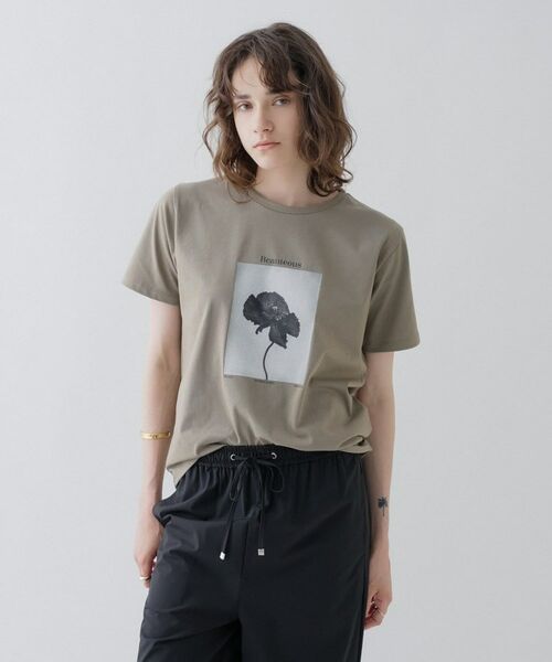 cloenc / クロエンス Tシャツ | フォトプリントTシャツ｜リサイクルポリエステル（カーキ(627)）