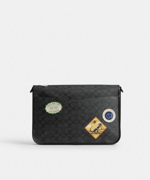 美品 コーチ メッセンジャーバッグ キャンバス 斜め掛け シグネチャー COACH（コーチ）の「ベック メッセンジャー・シグネチャー