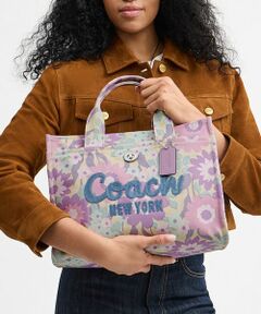 国内即納/関税なし/新作/COACH カーゴ トートバッグ☆フローラル 国内即納/関税なし/新作/COACH カーゴ トートバッグ☆フローラル
