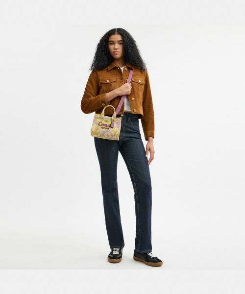 COACH 】 カーゴ トート バッグ 20 フローラル プリント COACH 】 カーゴ トート バッグ 20 フローラル プリント