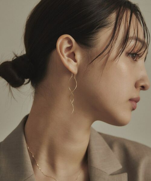 COCOSHNIK / ココシュニック ピアス・イヤリング | K18ポリッシュ×ミラーカット S字ライン チェーンピアス | 詳細10