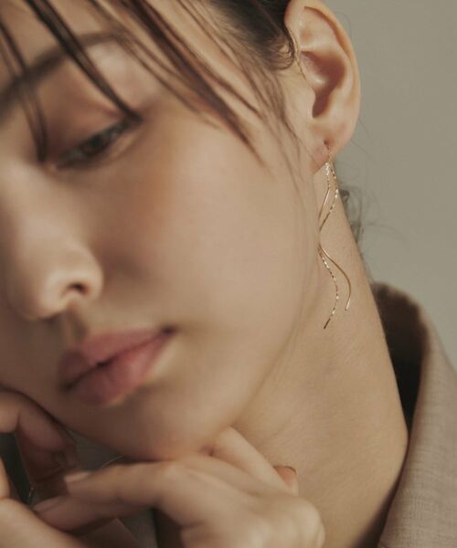 COCOSHNIK / ココシュニック ピアス・イヤリング | K18ポリッシュ×ミラーカット S字ライン チェーンピアス | 詳細9