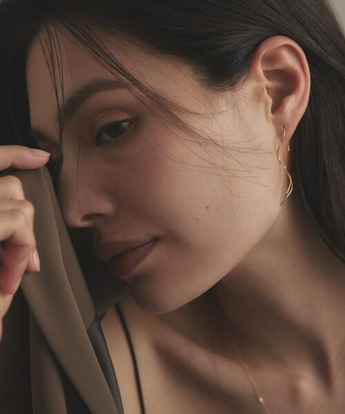 COCOSHNIK / ココシュニック ピアス・イヤリング | K18ポリッシュ×ミラーカット S字ライン チェーンピアス小 | 詳細12