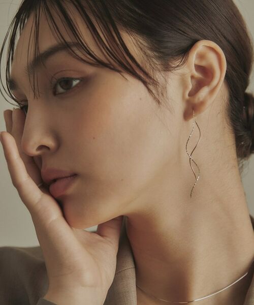 COCOSHNIK / ココシュニック ピアス・イヤリング | K10ポリッシュ×ミラーカット S字ライン チェーンピアス（YG×WG） | 詳細15