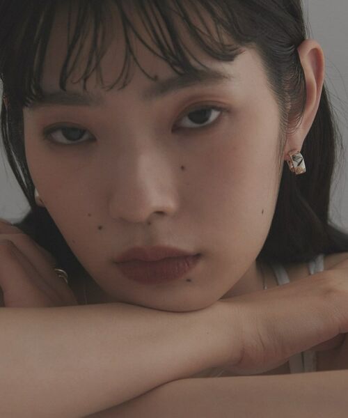 COCOSHNIK / ココシュニック ピアス・イヤリング | シルバー ツイストスクエア ピアス | 詳細14