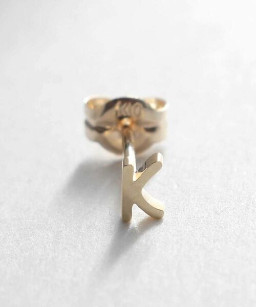 COCOSHNIK / ココシュニック ピアス・イヤリング | 【WEB限定】K10イニシャルＫ スタッドピアス（片耳用） | 詳細2