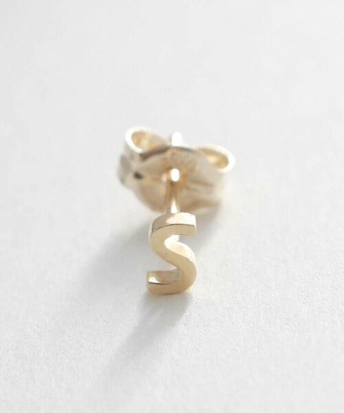 COCOSHNIK / ココシュニック ピアス・イヤリング | 【WEB限定】K10イニシャルＳ スタッドピアス（片耳用） | 詳細2