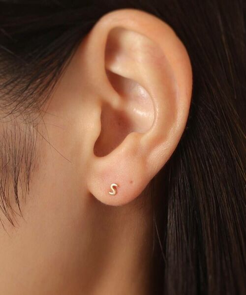 COCOSHNIK / ココシュニック ピアス・イヤリング | 【WEB限定】K10イニシャルＳ スタッドピアス（片耳用） | 詳細8